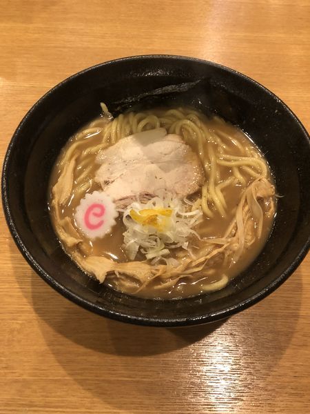 「濃厚豚骨魚介らーめん」@麺屋 継の写真