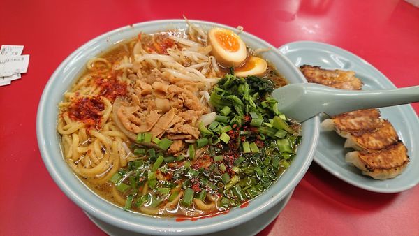 「豚バラもやし餃子セット1370円+他」@ラーメン山岡家 神栖店の写真