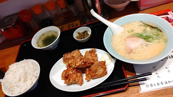「ラーメン&唐揚げ定食」@ポーク軒 1号店の写真
