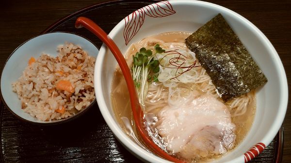 「【限定】貝出汁白醤油らーめん¥800-+炊き込みご飯(無料)」@麺処 あす花の写真