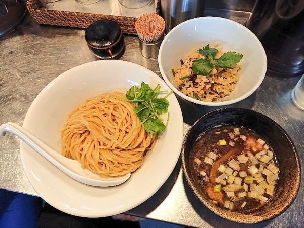 「鴨つけ蕎麦＋鴨炊き込みご飯」@日の丸さんじの写真