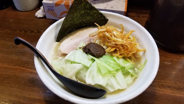 「熟成練り醤油らーめん」@『   』（無銘）の写真