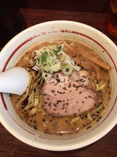 「胡麻ラーメン720円 ランチ大盛りサービス」@拉麺 阿修羅 船橋本店の写真