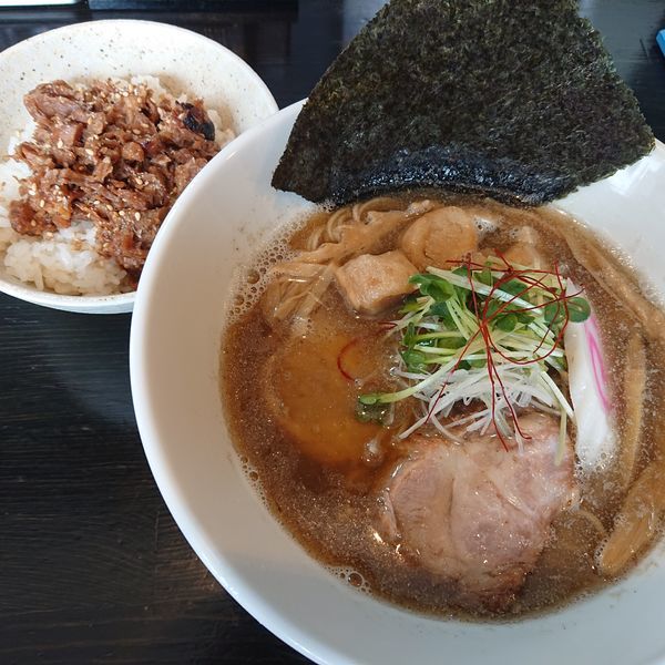 「きびなごら～めん850円、肉食丼200円」@麺や 笑 ～Sho～の写真