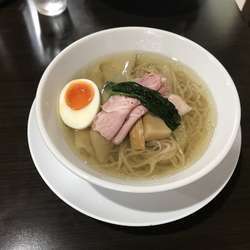 鶏と魚の塩そば