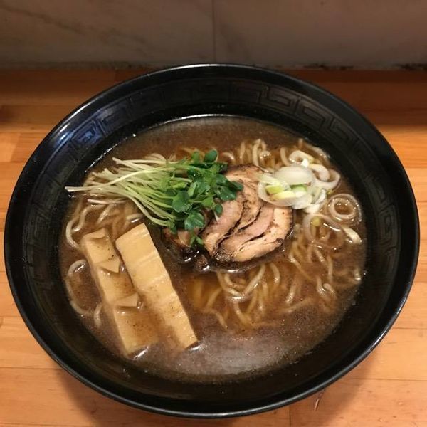 「醤油ラーメン　８５０円」@ボニート・ボニートの写真