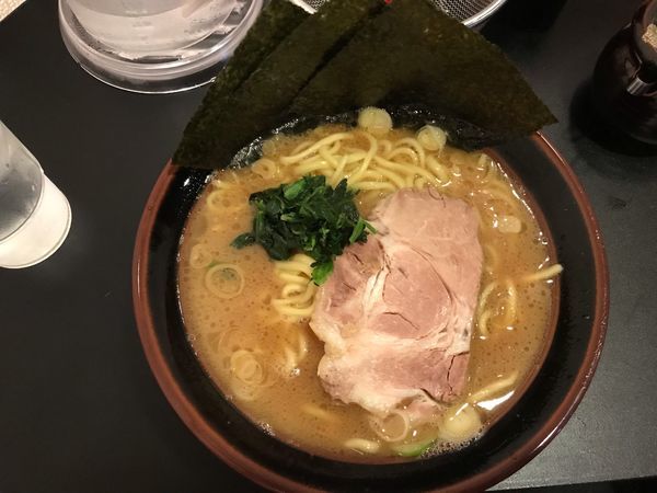 「ラーメン 大 240g 800円」@横浜家系らーめん 山崎家の写真