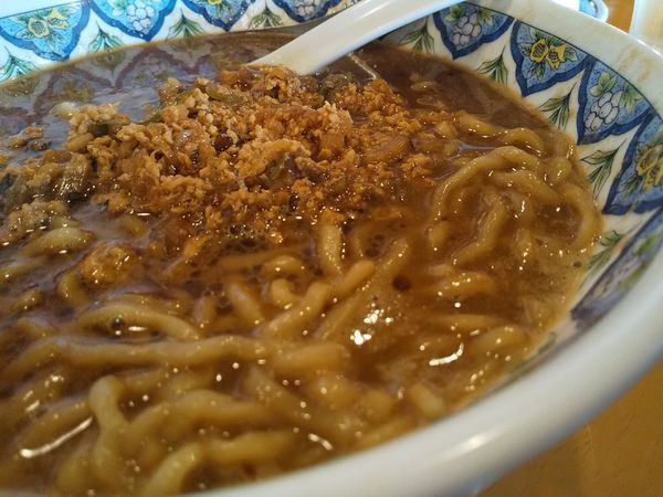 「#揚州濃厚醤油ラーメン #ランチ炒飯 #1090円」@中国ラーメン 揚州商人 末吉橋店の写真