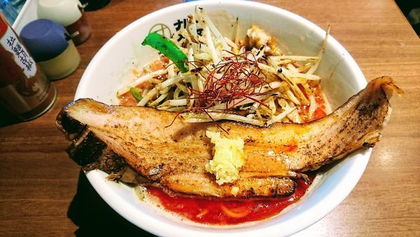 「【限定】ガツ盛りナポリ豚(200g・ニンニク)」@ナルトもメンマもないけれど。の写真