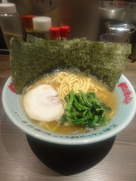 「バラチャーラーメン かため 海苔トッピング」@横浜家系ラーメン 円満家 大塚店の写真