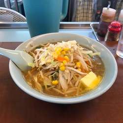 塩バターラーメン  630円