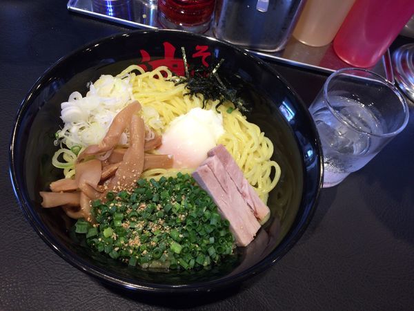 「油そば 大盛＋スペシャルAトッピング(ねぎゴマ&半熟たまご)」@東京油組総本店 滋賀組の写真