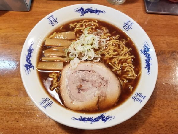 「ランチ(醤油らあめん+大盛)」@旭川らあめん うえだの写真