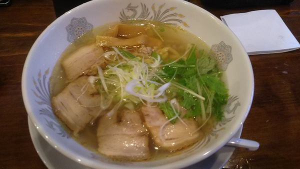 「雲(塩)ラーメン 600円」@麺処 空山の写真