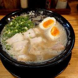 味玉チャーシュー麺