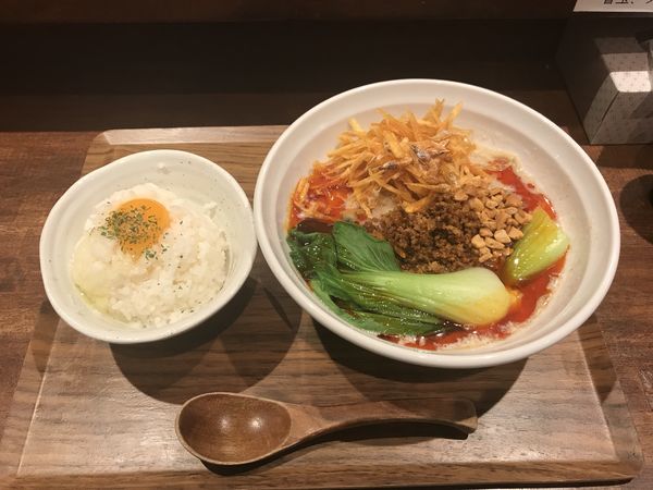 「貝出汁担々麺＋ダンクライス」@らーめん 砦 京町堀店の写真