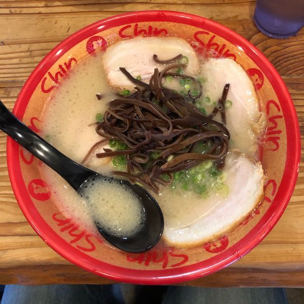 「チャーシューメン＋替玉」@博多らーめん ShinShin 天神本店の写真