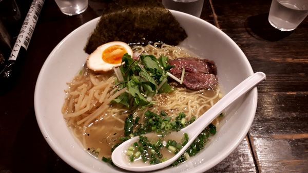 「極塩ラーメン」@らーめん 鷹の羽の写真