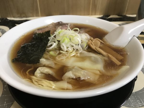 「昔ながらの中華そば 雲呑チャーシュー」@寺カフェ 中華そば水加美の写真