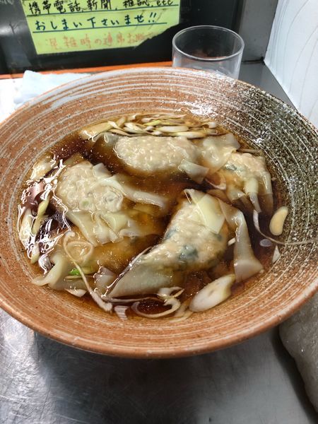 「ワンタンスープ醤油」@覆麺 智の写真