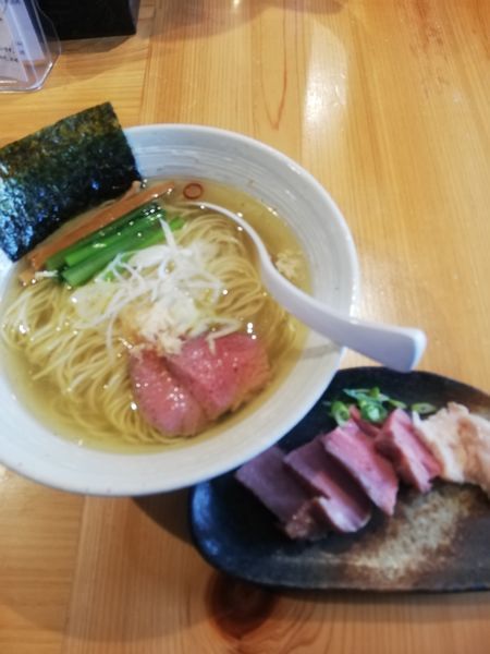 「らぁ麺(塩)780円　チャーシューハーフ200円」@麺屋 さくら井の写真