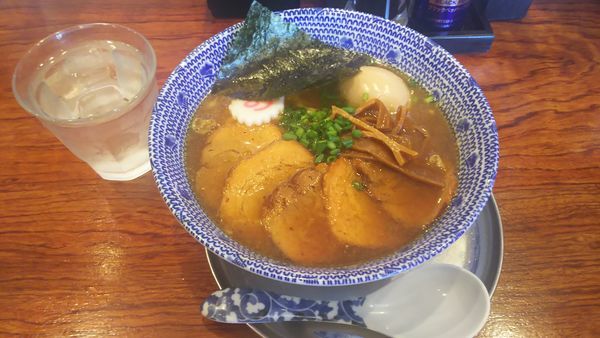 「三とんチャーシュー麺+味玉 1000円」@麺屋 ゆや軒の写真