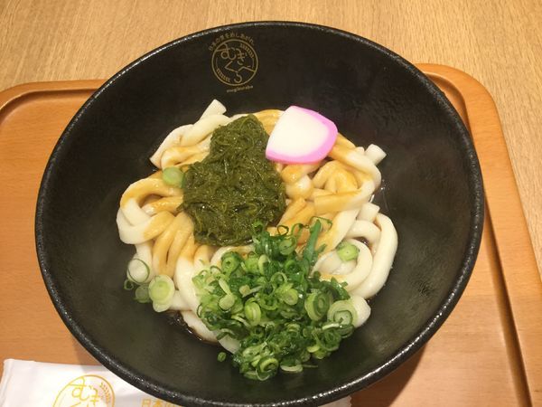 「めかぶ入り伊勢うどん(¥750)【堀製麺】」@むぎくらべの写真