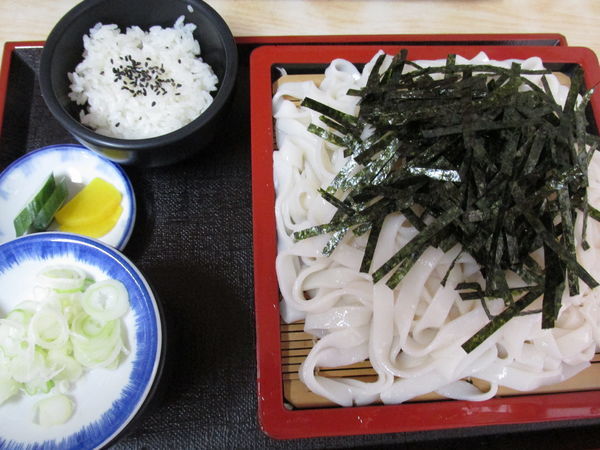 「きしめんざる+大盛　「600円+100円」」@そば処 名古屋うどんの写真