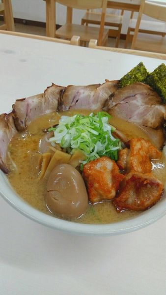 「チキンポークラーメン」@らーめんチキンポークの写真
