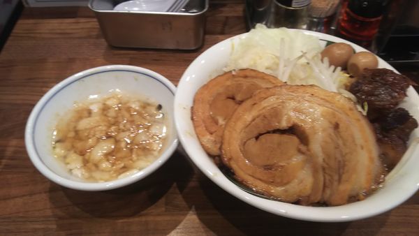 「雷そば濃厚+雷増し(豚1・トロ豚2・うずら3)+アブラ」@雷 北松戸本店の写真