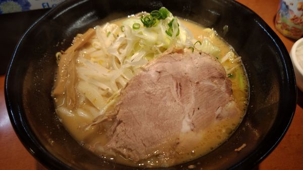 「濃厚味噌ラーメン（800円）」@萬馬軒 花橙の写真