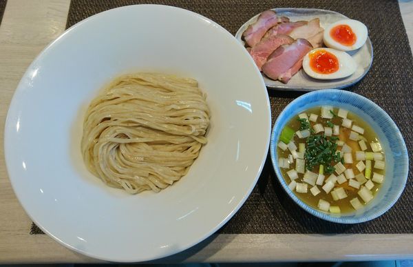 「【限定】特製鶏としじみの塩つけ麺」@宍道湖しじみ中華蕎麦 琥珀 東京本店の写真