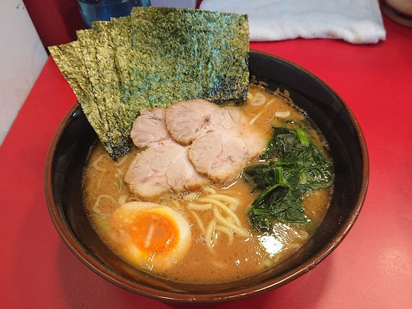 「特製らーめん」@らーめん 谷瀬家 新橋店の写真