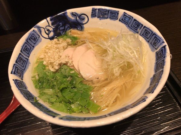 「つくば茜鶏らぁめん」@龍のひげの写真