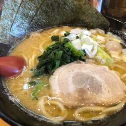 濃厚豚骨麺醤油