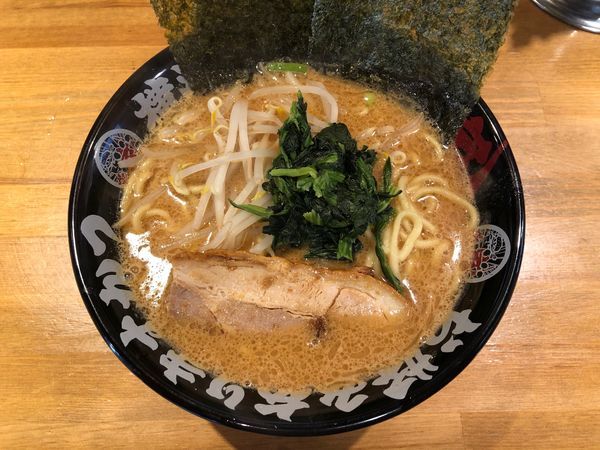 「家系味噌ラーメン」@横浜家系ラーメン 辻田家 小山本店の写真