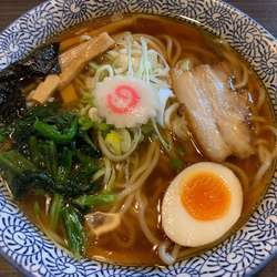 中華そば あっさり中750円