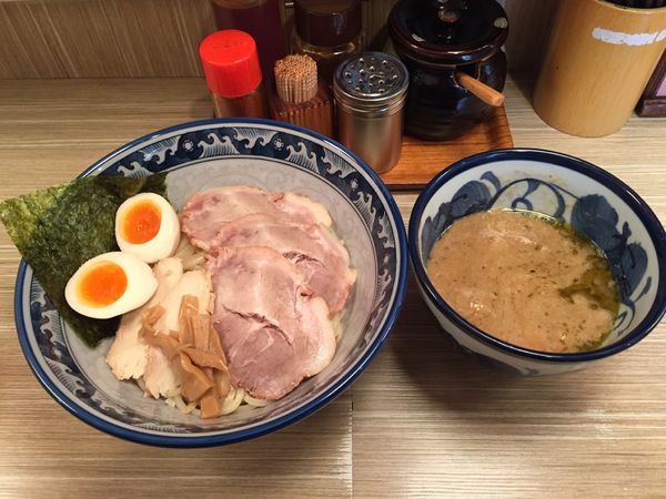 「特製つけ麺 300g」@秋葉原つけ麺 油そば 楽の写真