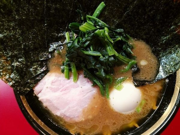 「ラーメン＋たまご＋のり」@家系ラーメン とらきち家の写真