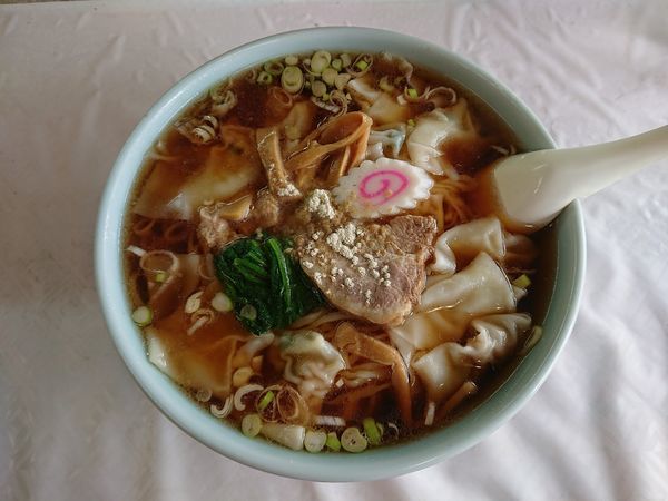 「ワンタンメン大盛 650円」@こうらくの写真