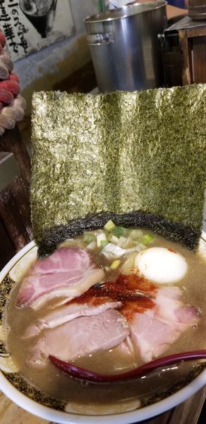 「特製煮干しラーメン1200円+チャーシュー100円」@すごい煮干ラーメン凪 新宿ゴールデン街店 本館の写真