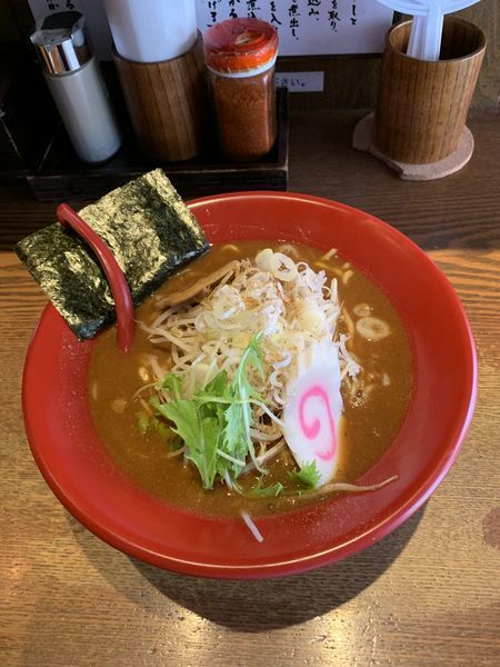 「味噌にぼしらーめん」@麺や 六三六 岐阜店の写真
