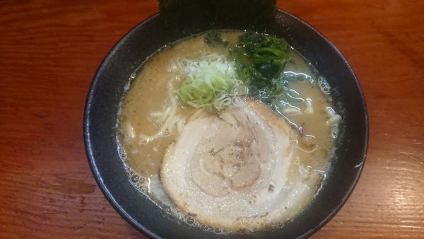 「らぁめん 豚骨醤油 730円」@麺匠 文蔵の写真