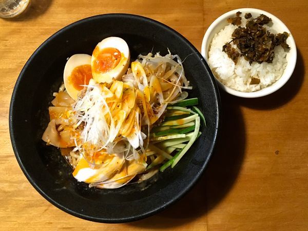 「冷やし担々麺＋サービスライス」@九州ラーメン 博多吉もんの写真