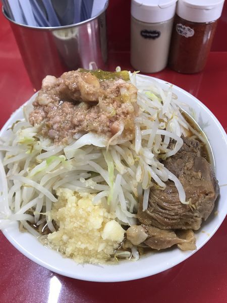 「小ラーメン、少なめ、ヤサイ、ニンニク、アブラ」@ラーメン二郎 越谷店の写真