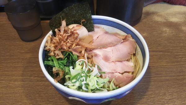 「スペシャル油そば」@麺屋あらき 竈の番人外伝の写真