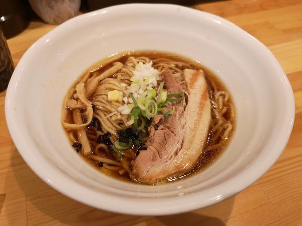 「淡麗醤油山賊麺」@上州山賊麺 大大坊の写真