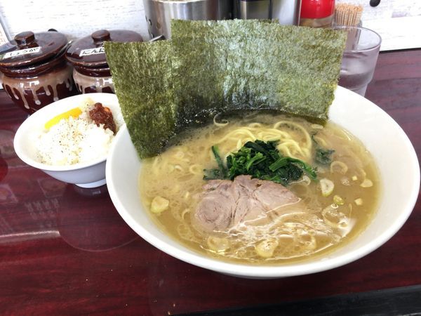 「ラーメン(並)+小ライス」@甲子家の写真
