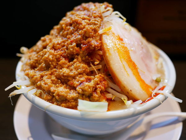 「限定 坦々二郎らーめん ヤサイ＋アブラ」@らーめん 三極志の写真