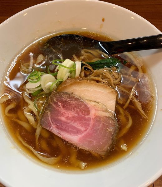 「醤油ラーメン 800円」@純手打ち だるまの写真